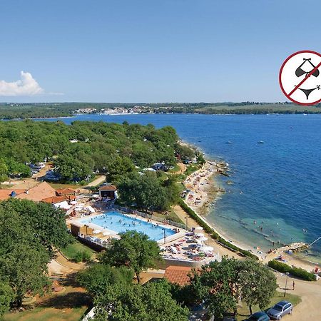 Victoria Mobilehome In Solaris Fkk Naturist Camping Resort Poreč Exteriör bild
