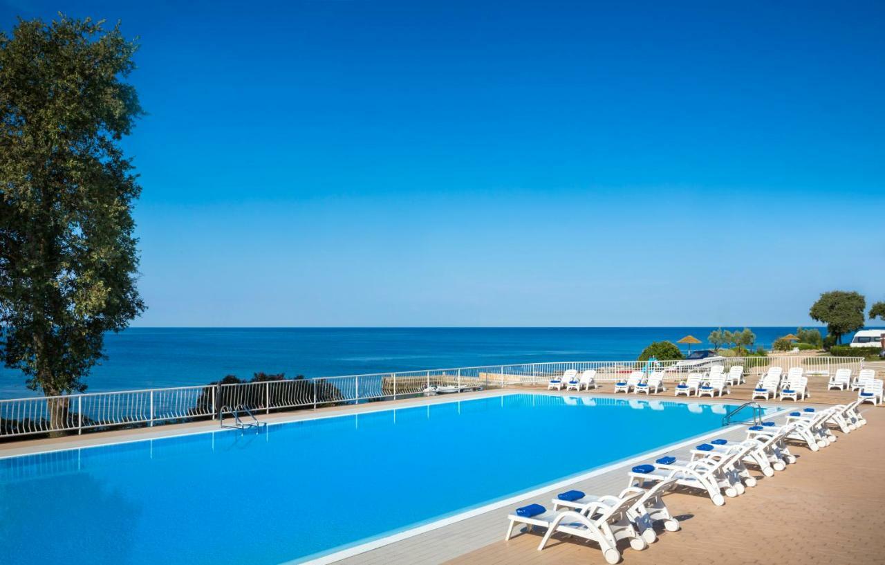 Victoria Mobilehome In Solaris Fkk Naturist Camping Resort Poreč Exteriör bild