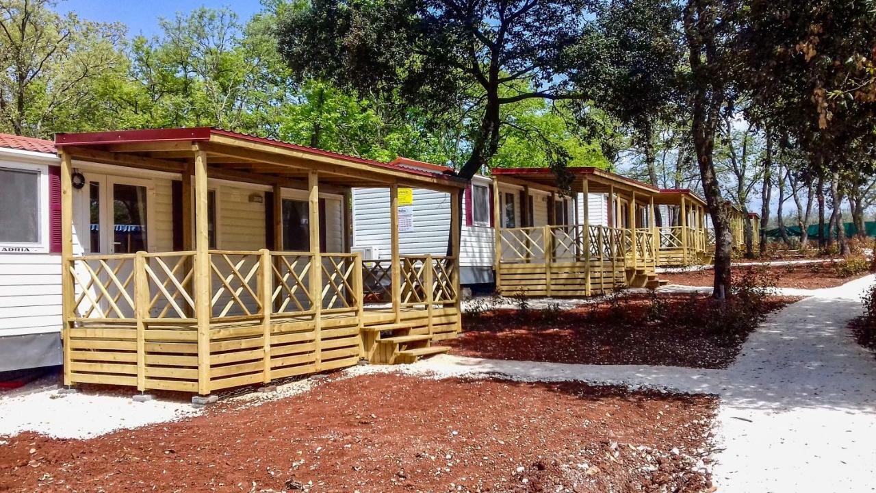 Victoria Mobilehome In Solaris Fkk Naturist Camping Resort Poreč Exteriör bild